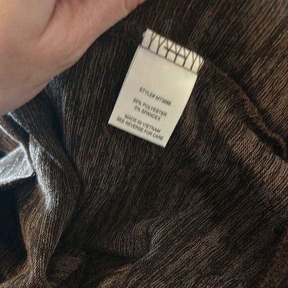 Brown Long Sleeve Top Blouse Shirt Grommet Detail Gold Zipper  Medium M NWT - Picture 8 of 10